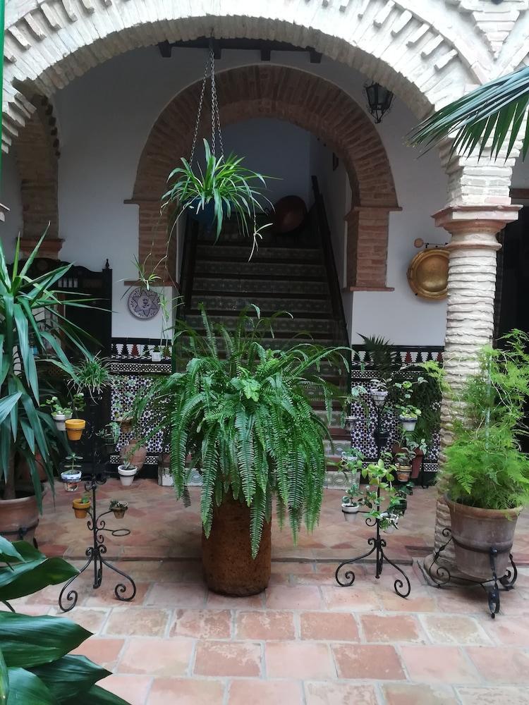 Hostal Comercio Carmona  Exterior foto